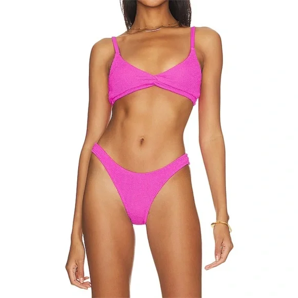 Good American Always Fits Twisted Top in Hawaiian Pink001, size 0 - Picture 2 of 6